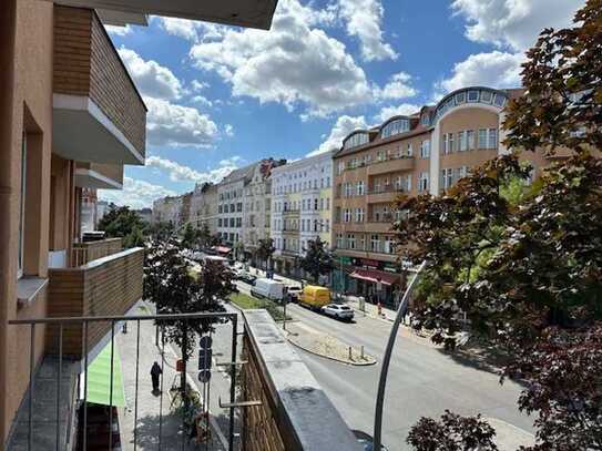 Lichtdurchflutete Zwei-Zimmer-Wohnung mit Balkon - Bezugsfrei