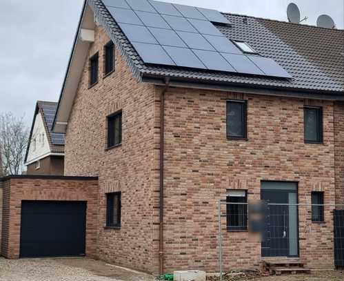 Energieeffizientes Wohnen in Neubau-Doppelhaushälfte in Duisburg Meiderich