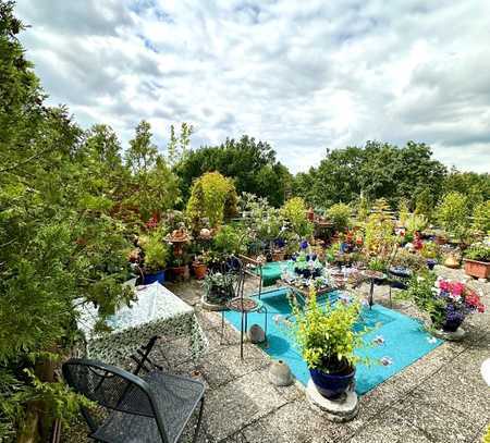 Sonnige großzügige Dachterrassenwohnung in bevorzugter, ruhiger Wohnlage in Nürnberg Mögeldorf