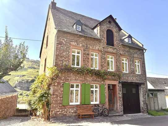 Altes Winzerhaus mit Moselblick