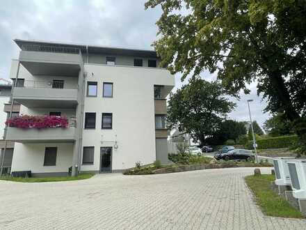 Erdgeschosswohnung mit Südterrasse und Garten in Much