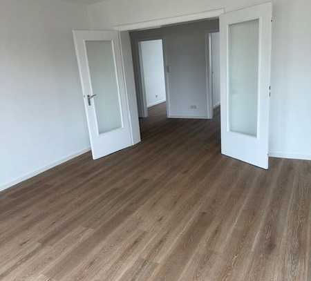 Helle 3-Zimmer-Wohnung mit Balkon in ruhiger Lage