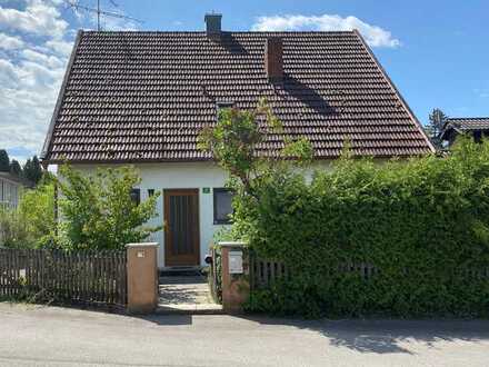 BIETERVERFAHREN - Altbau mit Entwicklungspotenzial in Seenähe