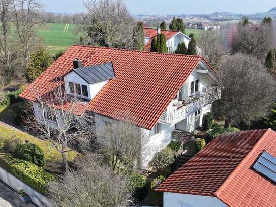 Großzügige und exklusive Villa mit Doppelgarage in Ortsrandlage von 74626 Bretzfeld