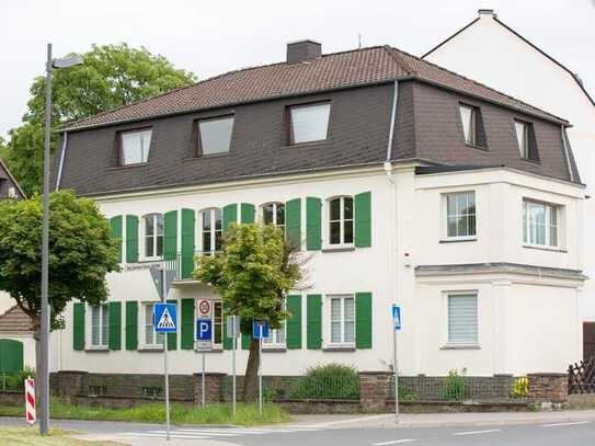 Großzügige, gepflegte Wohnung mit 2 Balkonen und Wintergarten in Neuwied