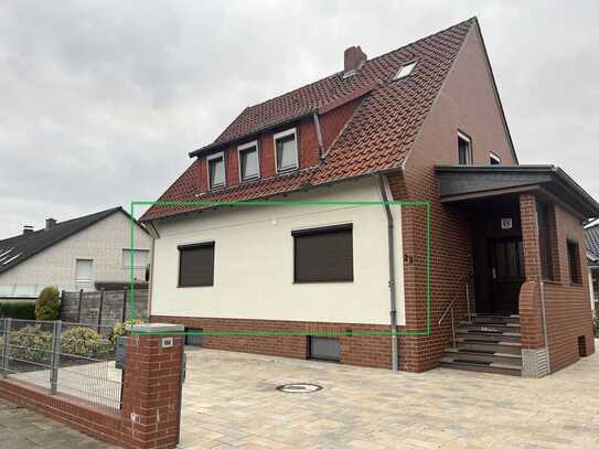 Helle 2 Zimmer Wohnung im Erdgeschoss mit Stellplatz und eigenem Garten