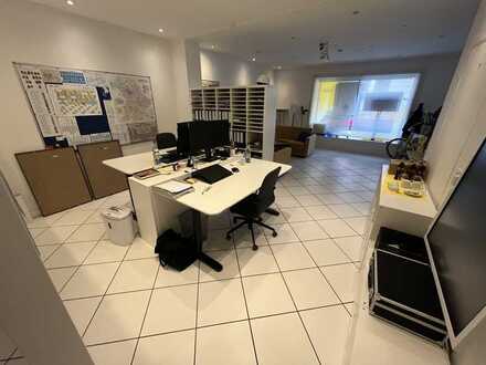 Vielseitig nutzbare Büro- / Gewerbeeinheit