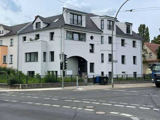 Erstbezug! Sanierte Dachgeschosswohnung mit Balkon