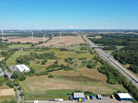 Perfekte Lage: 18.000 m² Gewerbegrundstück südlich von Rostock mit Top-Anbindung an A19/A20 | Hafen