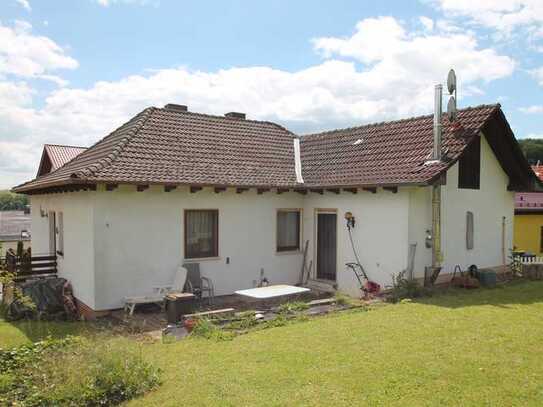 Geräumiger Bungalow mit Potenzial in Mansbach zu verkaufen