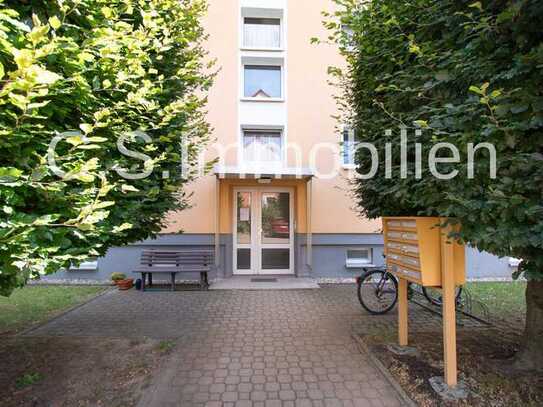 Wohnen im Grünen in attraktiver 3-Zimmer Eigentumswohnung mit Balkon