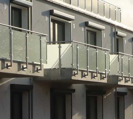 Erstbezug mit Terrasse: Geschmackvolle 2-Raum-Erdgeschosswohnung mit gehobener Ausstattung