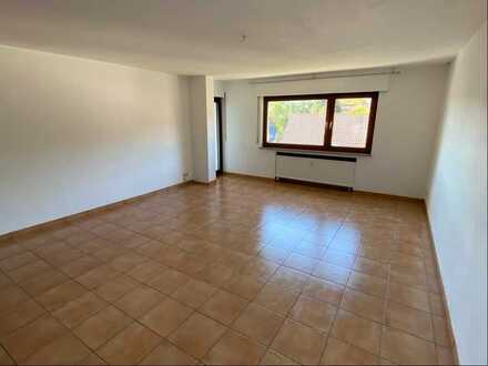 4-Zimmer-Wohnung mit 2 Garagen