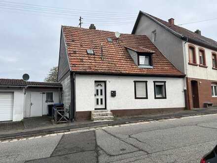 Renovierungsbedürftiges EFH mit Potenzial