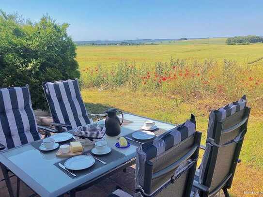 Zur Vermietung oder Selbstnutzung!
Traumhafte Ferienwohnung mit Boddenblick auf Rügen