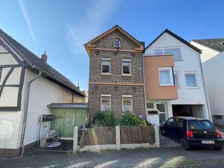 Vielseitige Immobilie als Mehrgenerationenhaus in zentraler Lage von Bonn-Duisdorf