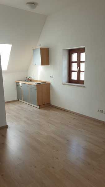                                                               Attraktive 2-Zimmer-Dachgeschosswohnung mit Stellplatz in zentraler Lage von Il&hellip;                                                       in Hettenshausen (Pfaffenhofen an der Ilm)