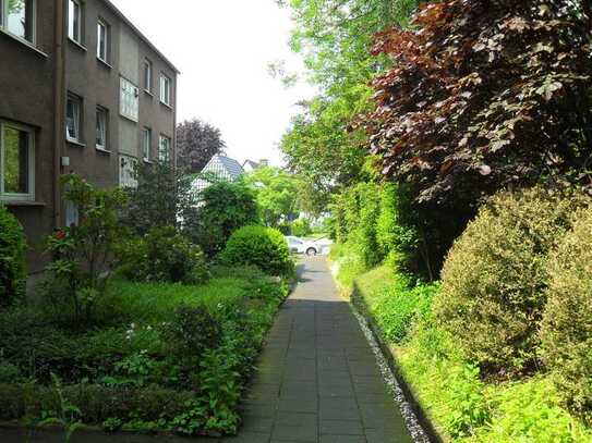 Schöne drei Zimmer Wohnung mit Balkon im Hochschulviertel