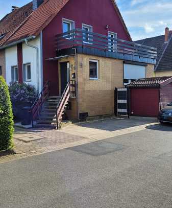 Preiswertes, saniertes 4-Zimmer-Reihenendhaus in Lehrte