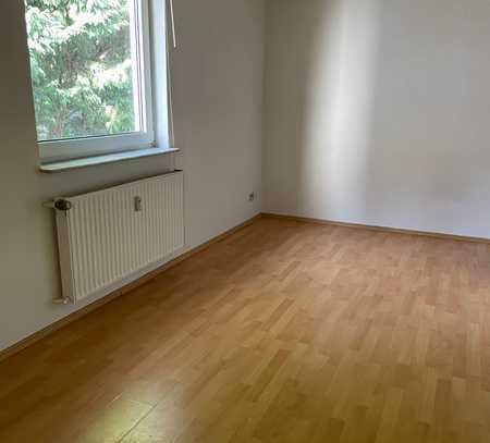 APPARTEMENT FÜR DEN PENDLER ODER SINGLE!!! 1,5-Zimmer in Ruhiglage mit Pantryküche!!