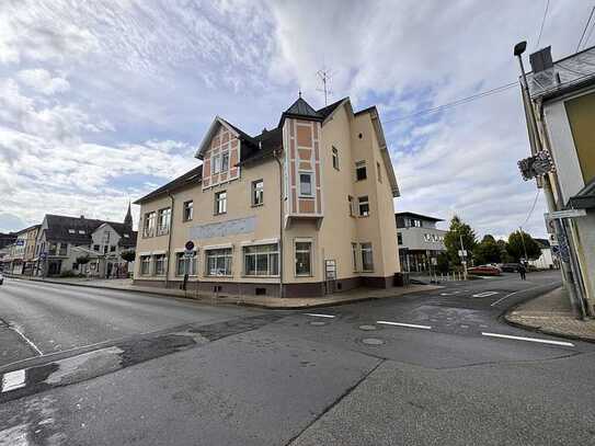 Achtung Erstbezug! Moderne 3-Zimmer-Erdgeschosswohnung in zentraler Lage