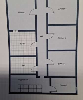 Erstbezug nach Sanierung mit Balkon: Exklusive 4-Raum-Wohnung in Schwerzen