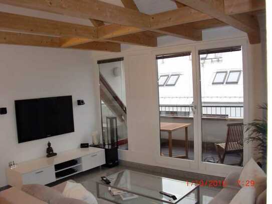 Helle 3 Zimmer im Dachgeschoss - klimafreundlich mit Pellets und Solar!