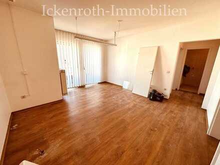 **Renovierte Büro/Praxisräume (ca.55m²) mit Aufzug, KFZ-Stellplatz, Balkon - in zentraler Lage, mit
