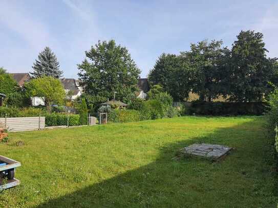 Baugrundstücke in perfekter Lage von Bergisch Gladbach Hand Doppelhaus möglich