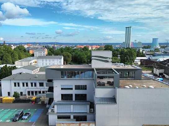 Modernes Loftbüro in Dresden | Dachterrasse(n) | Dusche | EBK | Klimaanlage