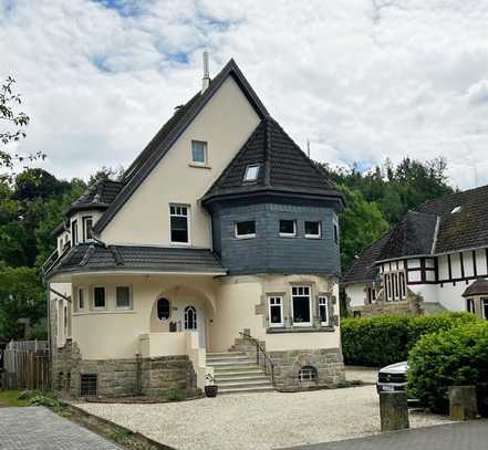 stilvoll und energetisch saniert...historische Villa im Herzen von Berlebeck