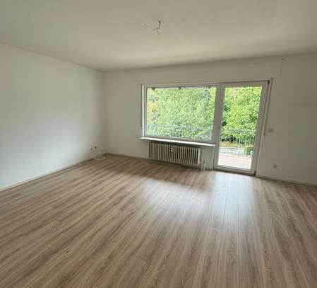 Helle 3 Zimmerwohnung + Balkon mit Blick ins Grüne in ruhiger Lage,35428 Langgöns