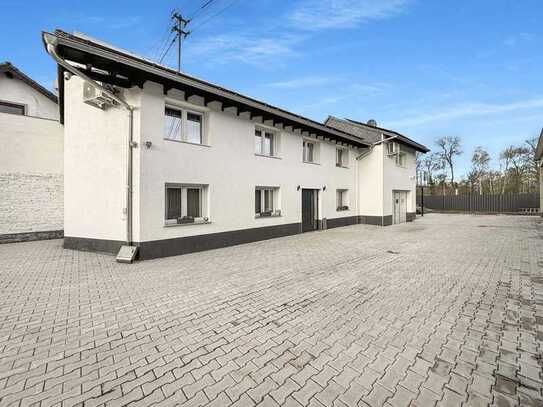 EIN ZUHAUSE ZUM TRÄUMEN - hochwertiges EFH mit PV-Anlage und großem Garten