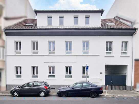 TOP kernsaniertes Mehrfamilienhaus in Offenbach Westend