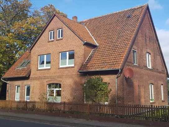 Garbsen-Horst, EFH mit Einliegerwohnung, 280 m² Wohnfläche, 3 Garagen, 1.020 m² Grundstück
