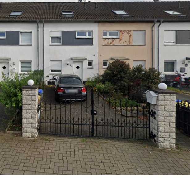 Gepflegtes Reihenhaus mit 5 Zimmern in Köln