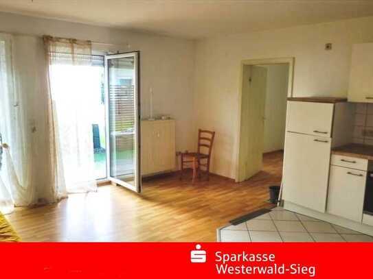 2-ZIMMER-ERDGESCHOSSWOHNUNG MIT TERRASSE!!! – Inklusive Einbauküche und TG-Stellplatz!