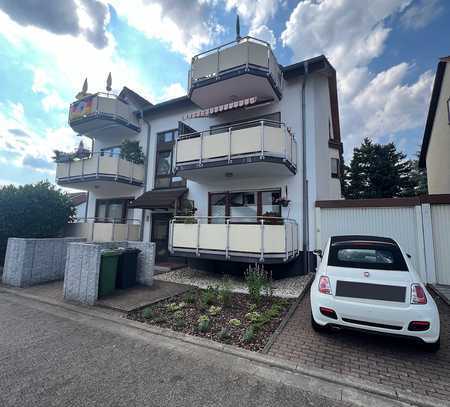 3-Raum-Wohnung mit Balkon und Einbauküche in Leimen