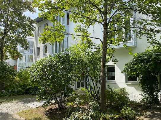 Tolle 2,5 Zimmerwohnung mit Balkon und Loggia als Kapitalanlage