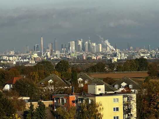 Einzigartiges, großzügiges Penthouse mit sensationellem Fernblick zur Frankfurter Skyline!