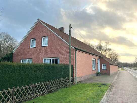 Landhaus mit anliegendem Weideland, kurzfr. Übernahme möglich