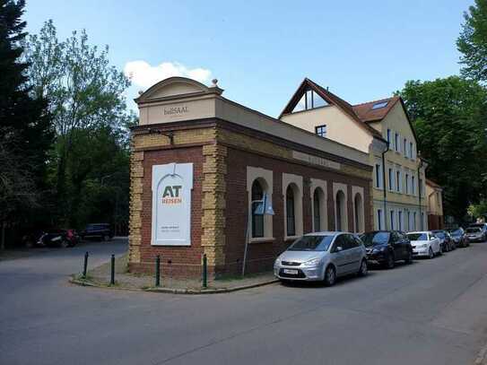 Wundervolles Büro über 3 Etagen möbliert zu mieten. 800m zur Bahn
Anmietung von Teilflächen möglich