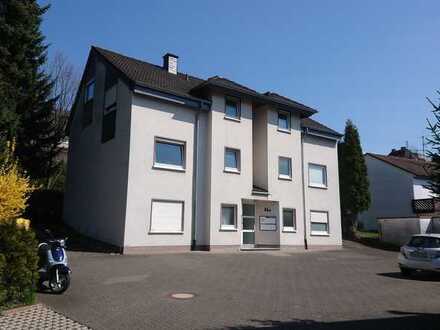 Schöne Studio-Dachgeschosswohnung, Teilmöbliert