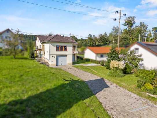 Gepflegtes Einfamilienhaus mit großzügigem Grundstück ruhig gelegen in Raithaslach