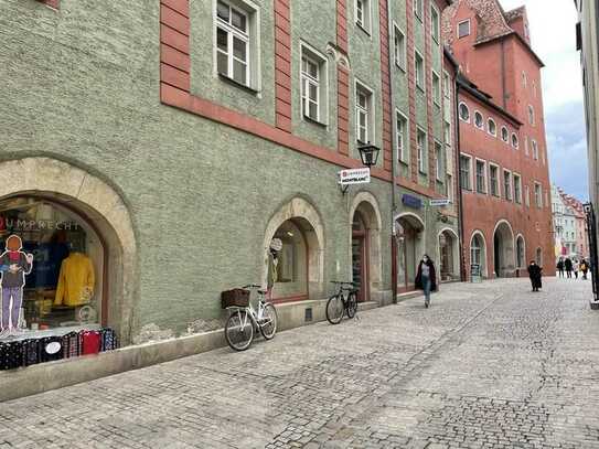 Exklusives Ladengeschäft in bester Einkaufslage am Rathausplatz!