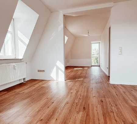 ERSTBEZUG! - Tolle 4-Raum-Wohnung und Balkon mit MEGA Ausblick