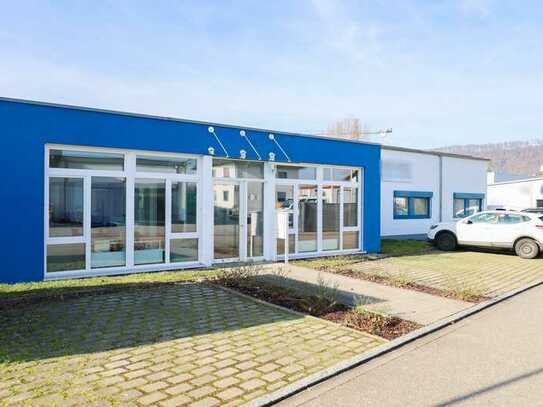 Ihre neue Gewerbeimmobilie: Büros, Lagerhalle, Photovoltaikanlage und optimale Autobahnanbindung!