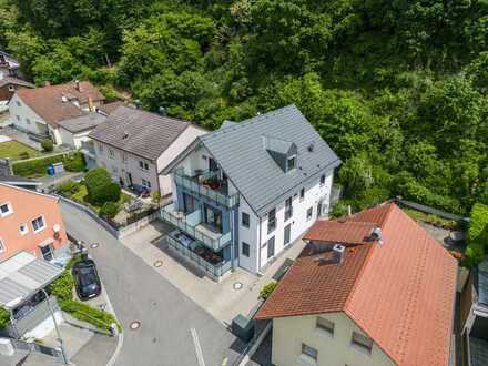 4-Zimmer Wohnung mit zwei Bädern und zwei Balkonen!