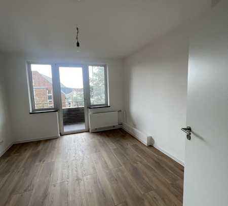 *Erstbezug nach Sanierung*2-Zimmerwohnung mit Balkon zum Innenhof*