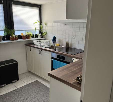 Schöne ruhige 3 Zimmer Dachgeschosswohnung in Hochdahl Kempen